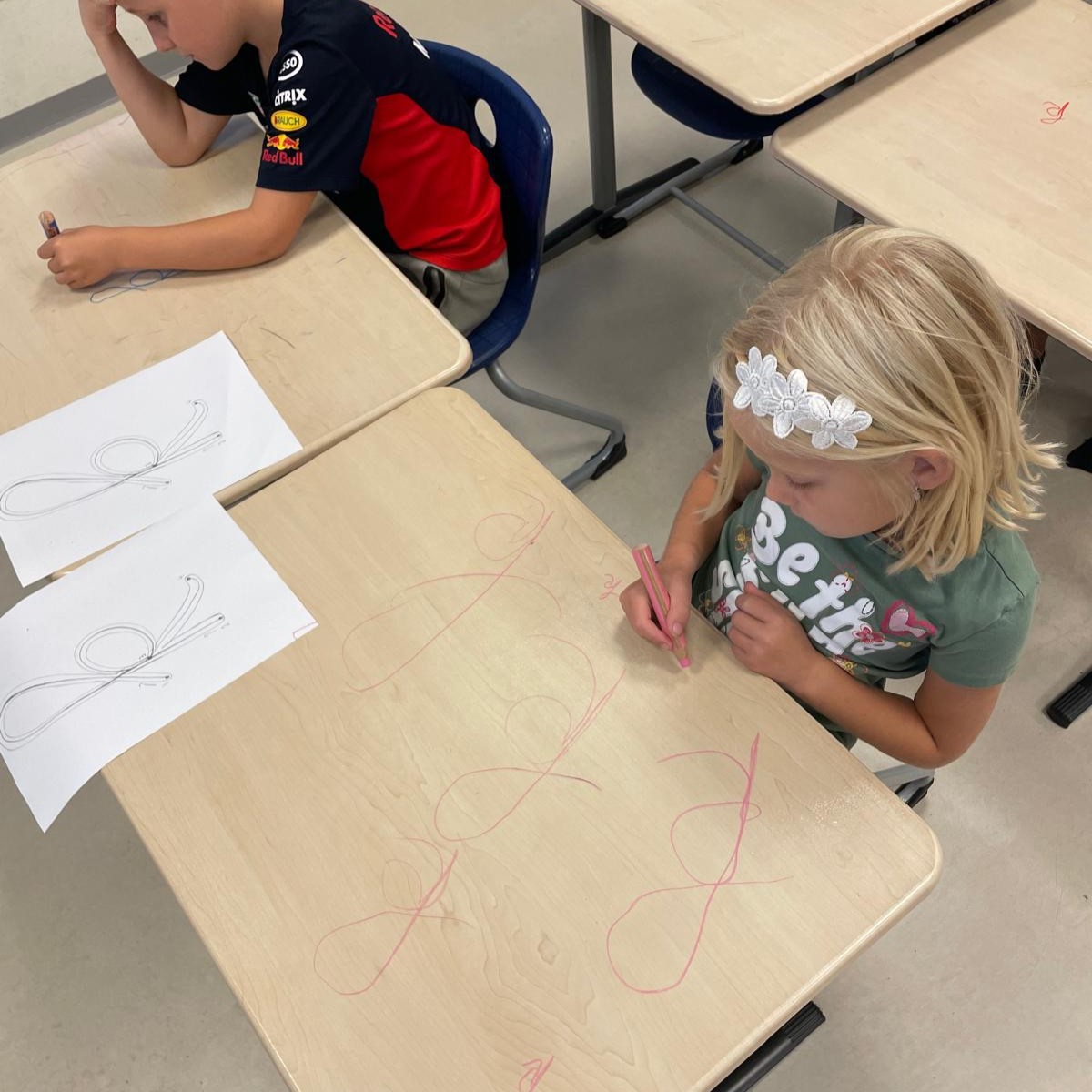 25 26 Letters (2) 25 26 Letters (2)